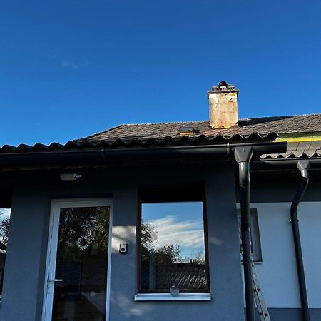 Einfamilienhaus In Ruhiger Lage Sankt Poelten Exterior foto